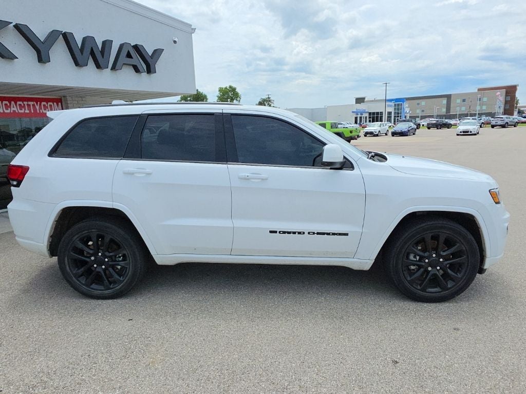 2022 Jeep Grand Cherokee WK Laredo X 4x2