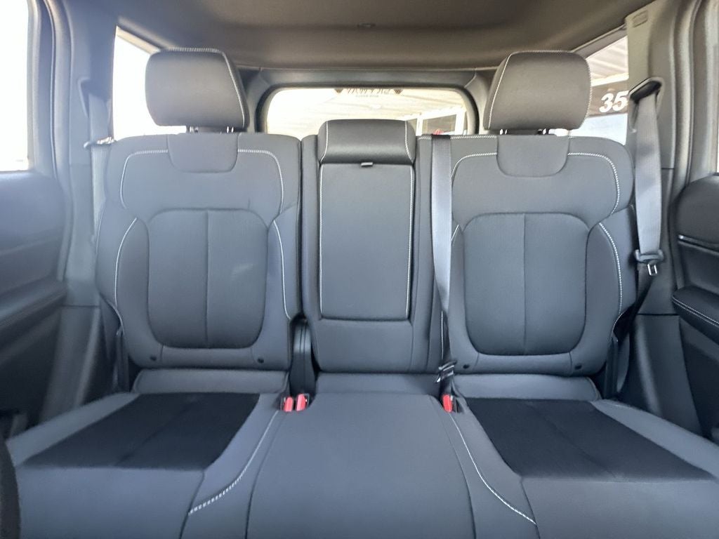 2025 Jeep Grand Cherokee GRAND CHEROKEE LAREDO X 4X2