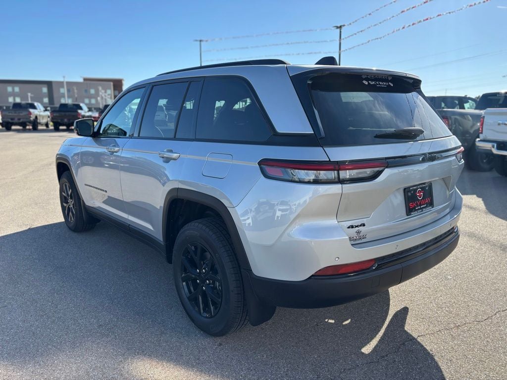 2025 Jeep Grand Cherokee GRAND CHEROKEE ALTITUDE 4X4