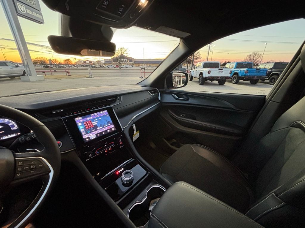 2025 Jeep Grand Cherokee GRAND CHEROKEE ALTITUDE X 4X4