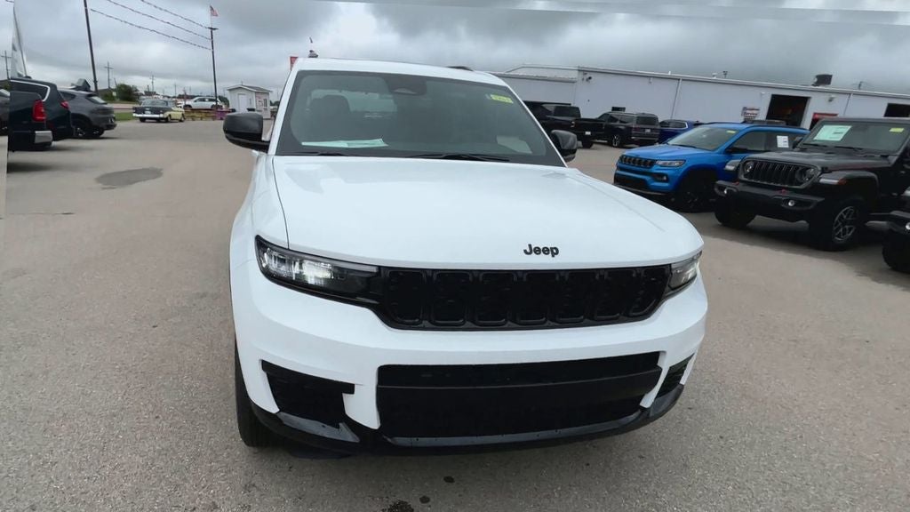 2025 Jeep Grand Cherokee GRAND CHEROKEE L ALTITUDE X 4X2