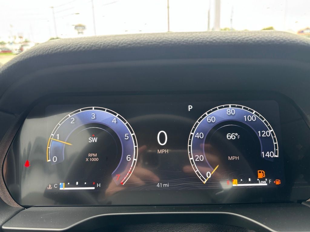 2025 Jeep Grand Cherokee GRAND CHEROKEE L LAREDO X 4X4