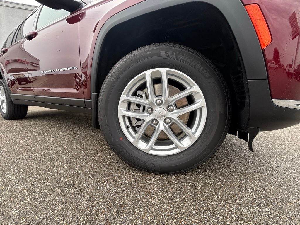 2025 Jeep Grand Cherokee GRAND CHEROKEE L LAREDO X 4X4