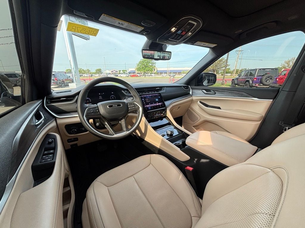 2025 Jeep Grand Cherokee L Limited 4x4