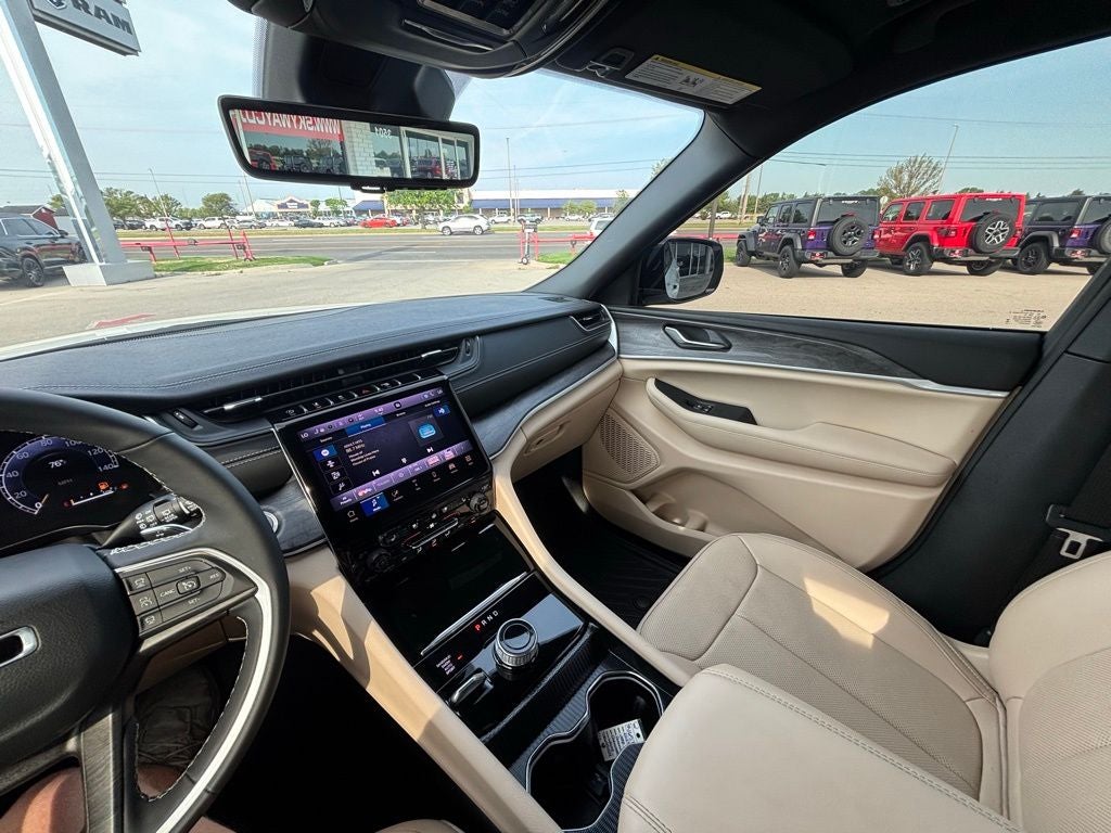 2025 Jeep Grand Cherokee L Limited 4x4