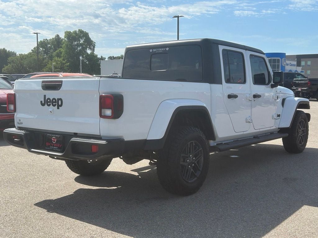 2024 Jeep Gladiator Sport S