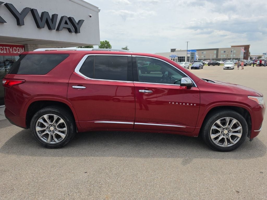 Used 2018 Chevrolet Traverse Premier with VIN 1GNERKKW6JJ243887 for sale in Ponca City, OK