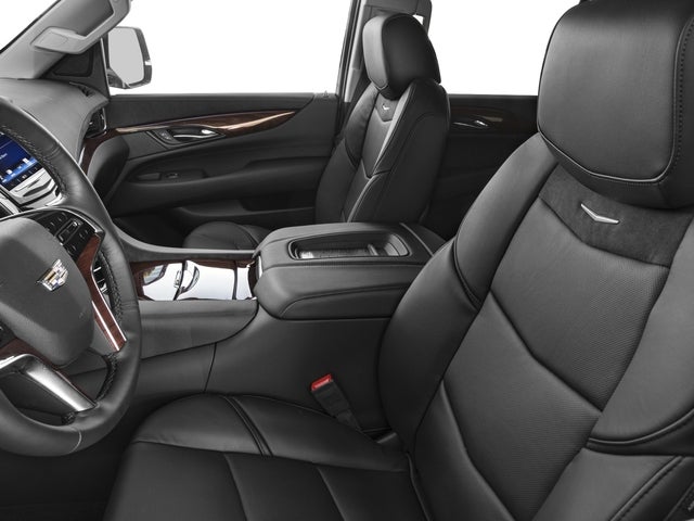 2017 Cadillac Escalade Luxury