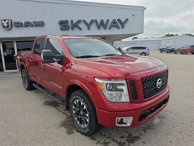 2019 Nissan TITAN PRO-4X