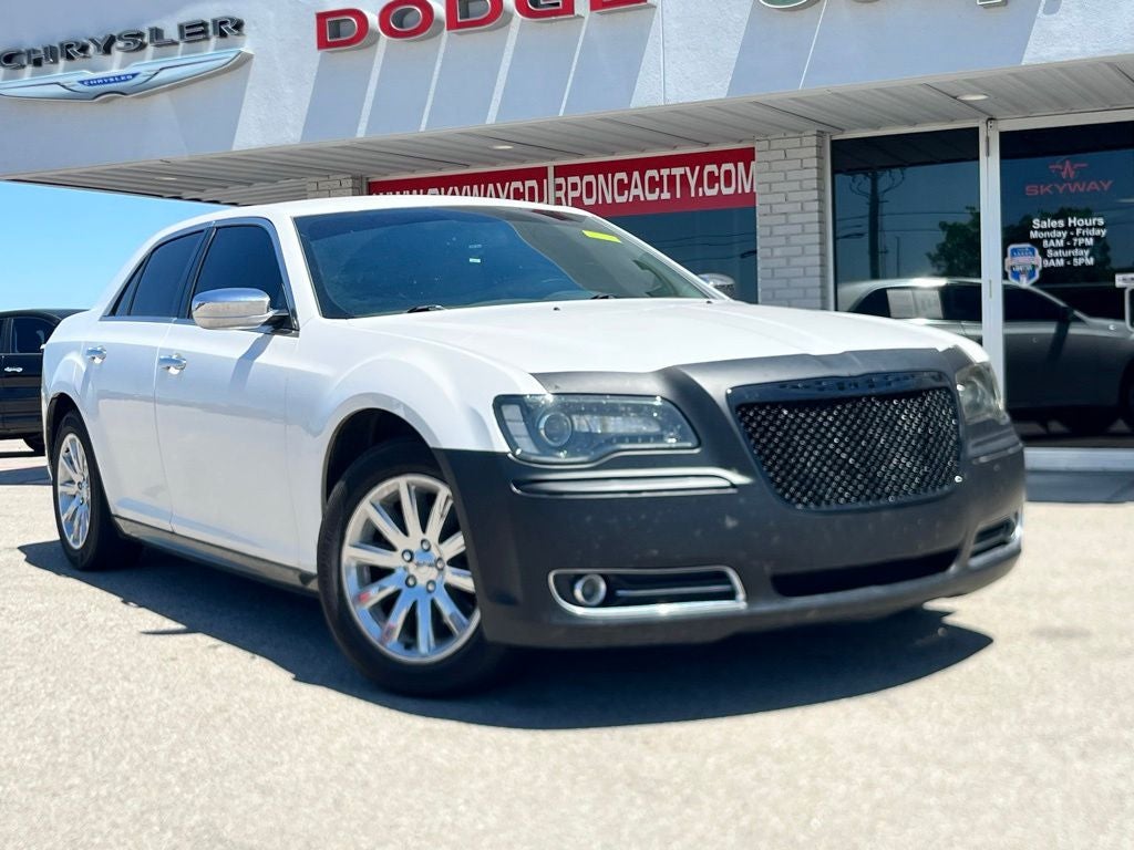 2011 Chrysler 300 Limited's photo