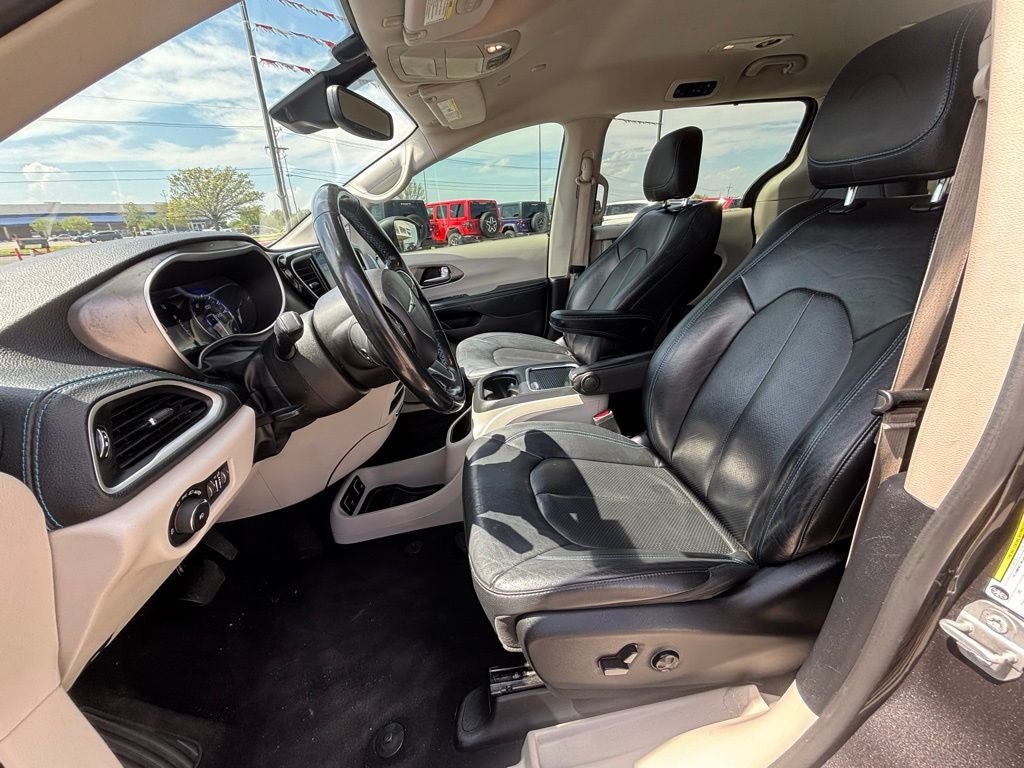 2021 Chrysler Pacifica Touring L