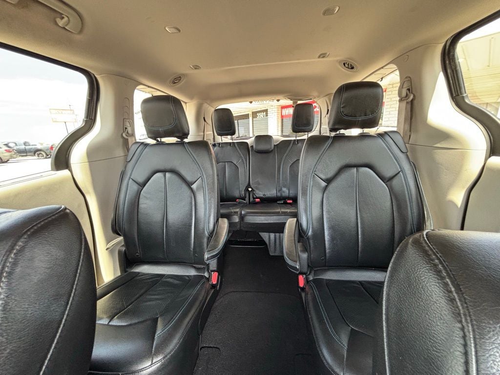 2021 Chrysler Pacifica Touring L