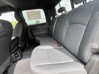 2026 RAM Ram 2500 RAM 2500 BLACK EXPRESS CREW CAB 4X4 6'4' BOX