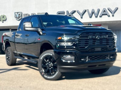 2026 RAM Ram 2500 RAM 2500 BLACK EXPRESS CREW CAB 4X4 6'4' BOX