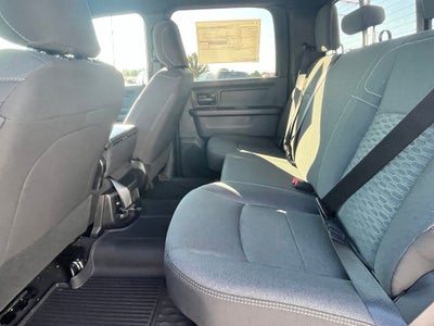 2026 RAM Ram 2500 RAM 2500 BLACK EXPRESS CREW CAB 4X4 6'4' BOX