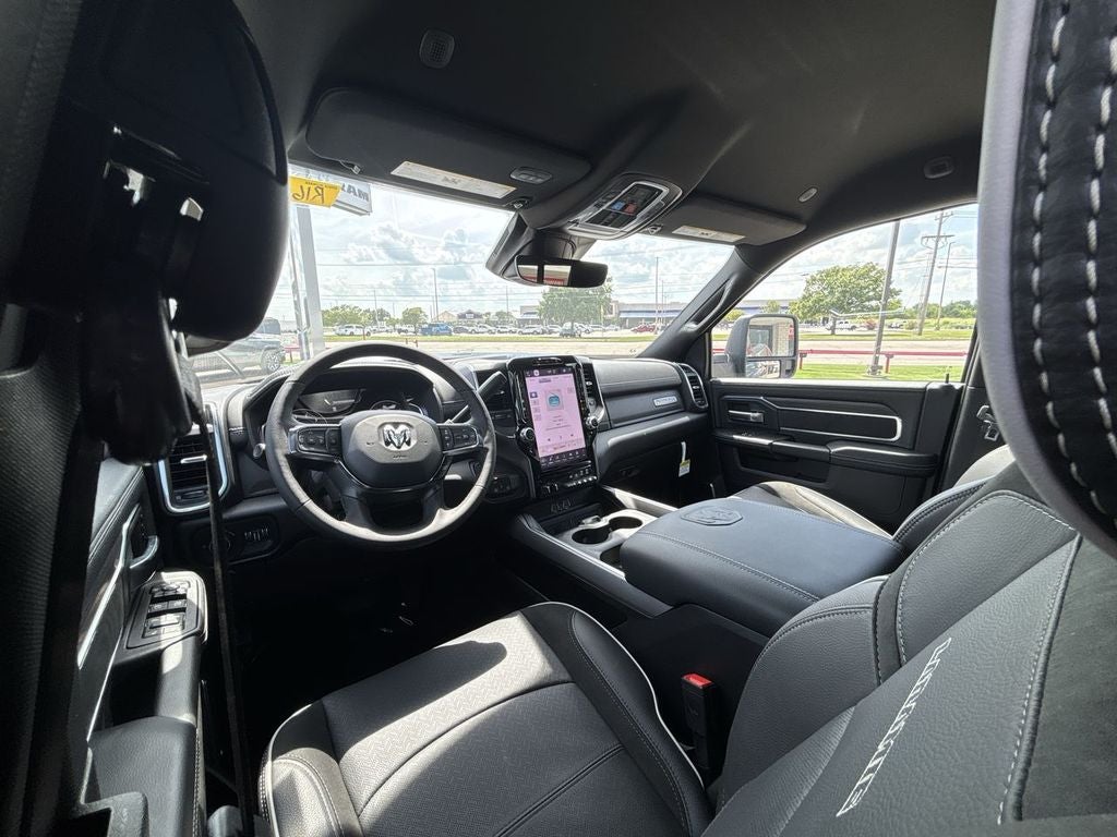 2025 RAM Ram 2500 RAM 2500 LARAMIE MEGA CAB 4X4 6'4' BOX