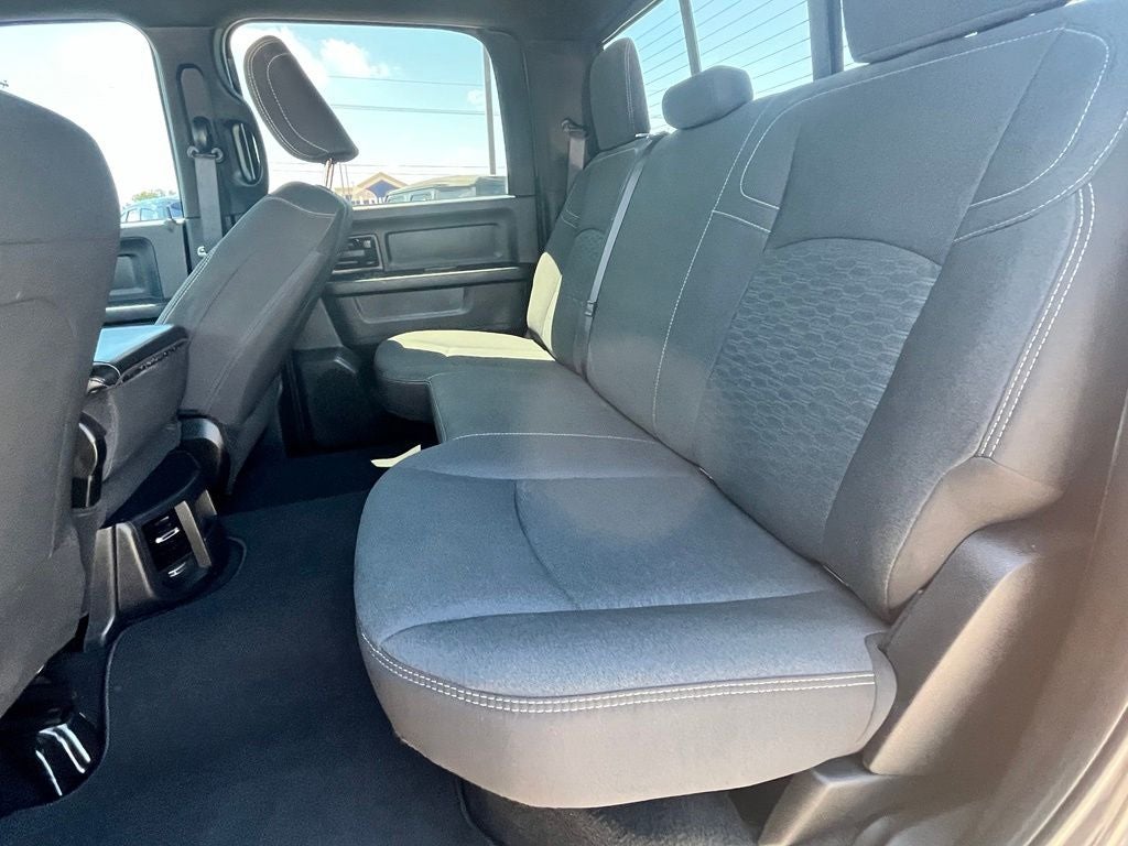 2025 RAM 3500 Tradesman Crew Cab 4x4 8' Box