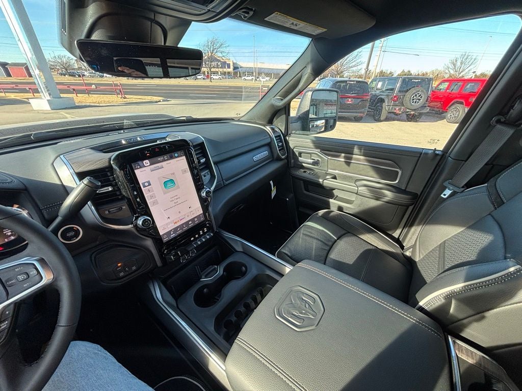 2026 RAM Ram 3500 RAM 3500 LARAMIE CREW CAB 4X4 8' BOX