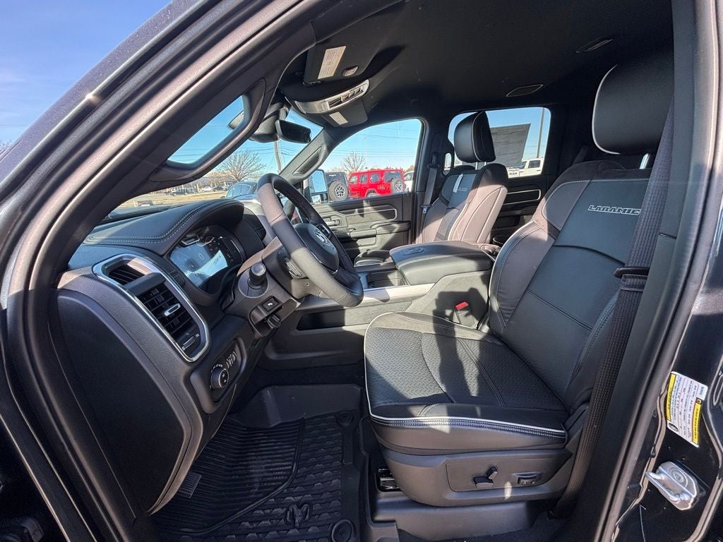 2026 RAM Ram 3500 RAM 3500 LARAMIE CREW CAB 4X4 8' BOX
