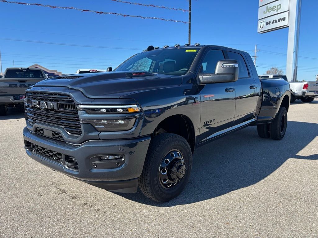 2026 RAM Ram 3500 RAM 3500 LARAMIE MEGA CAB 4X4 6'4' BOX