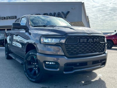 2026 RAM Ram 1500 RAM 1500 EXPRESS CREW CAB 4X4 5'7' BOX