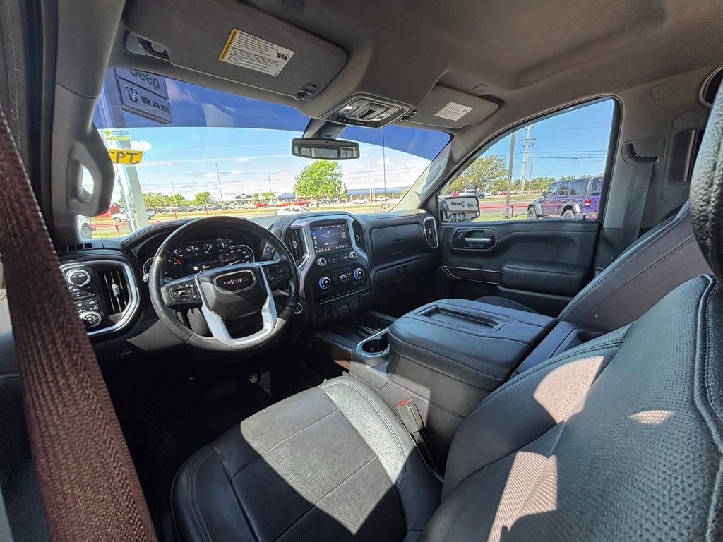 2021 GMC Sierra 1500 4WD Crew Cab Short Box SLT