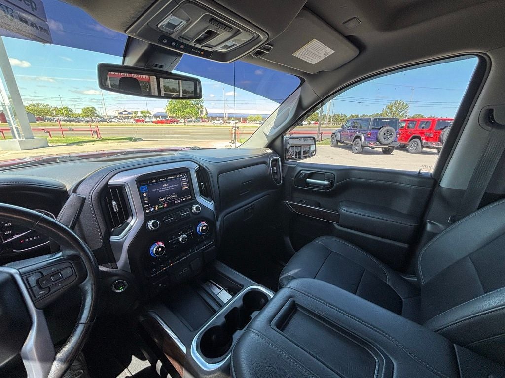 2021 GMC Sierra 1500 4WD Crew Cab Short Box SLT