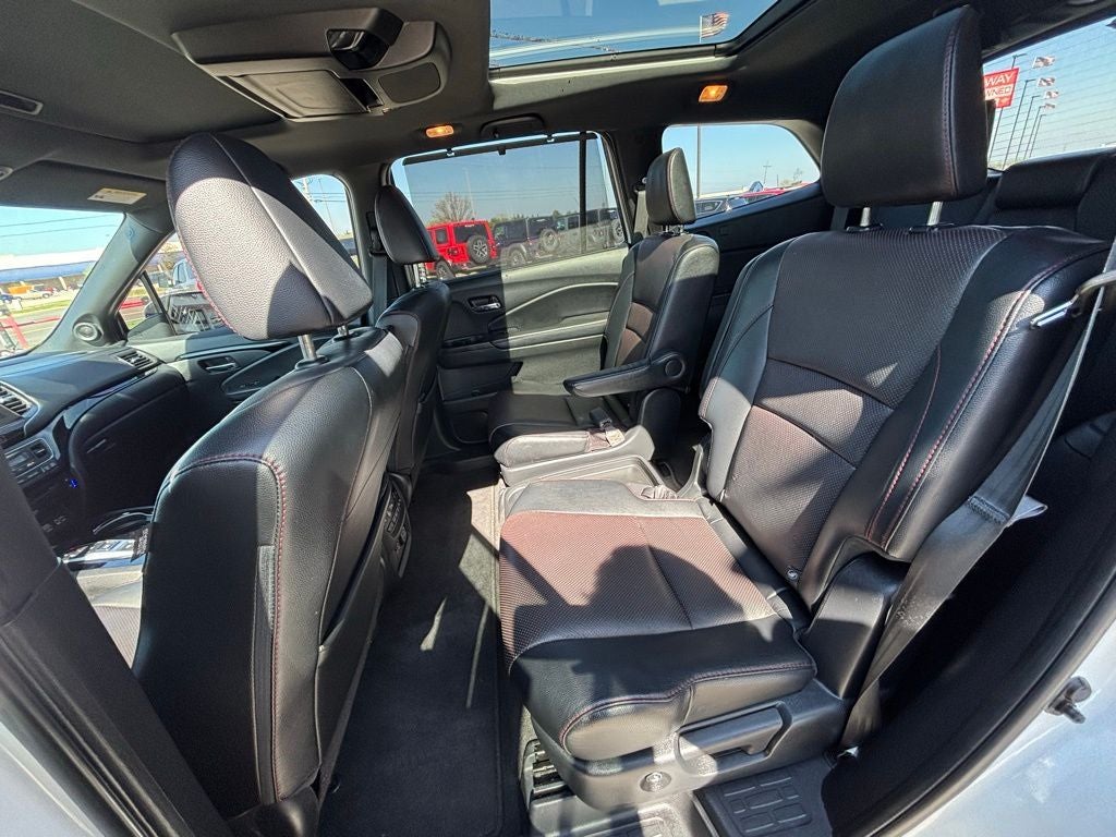 2021 Honda Pilot AWD Black Edition