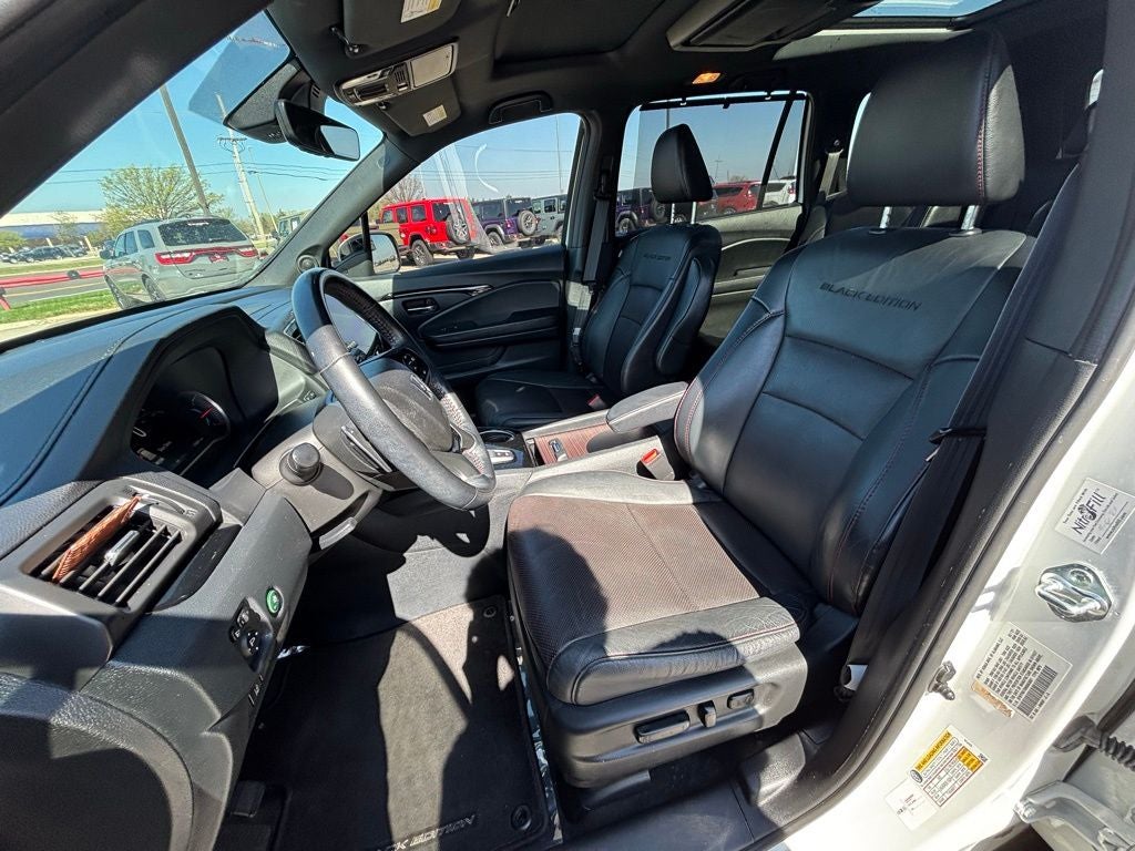 2021 Honda Pilot AWD Black Edition