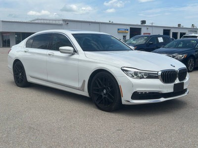 2018 BMW 740i 740i