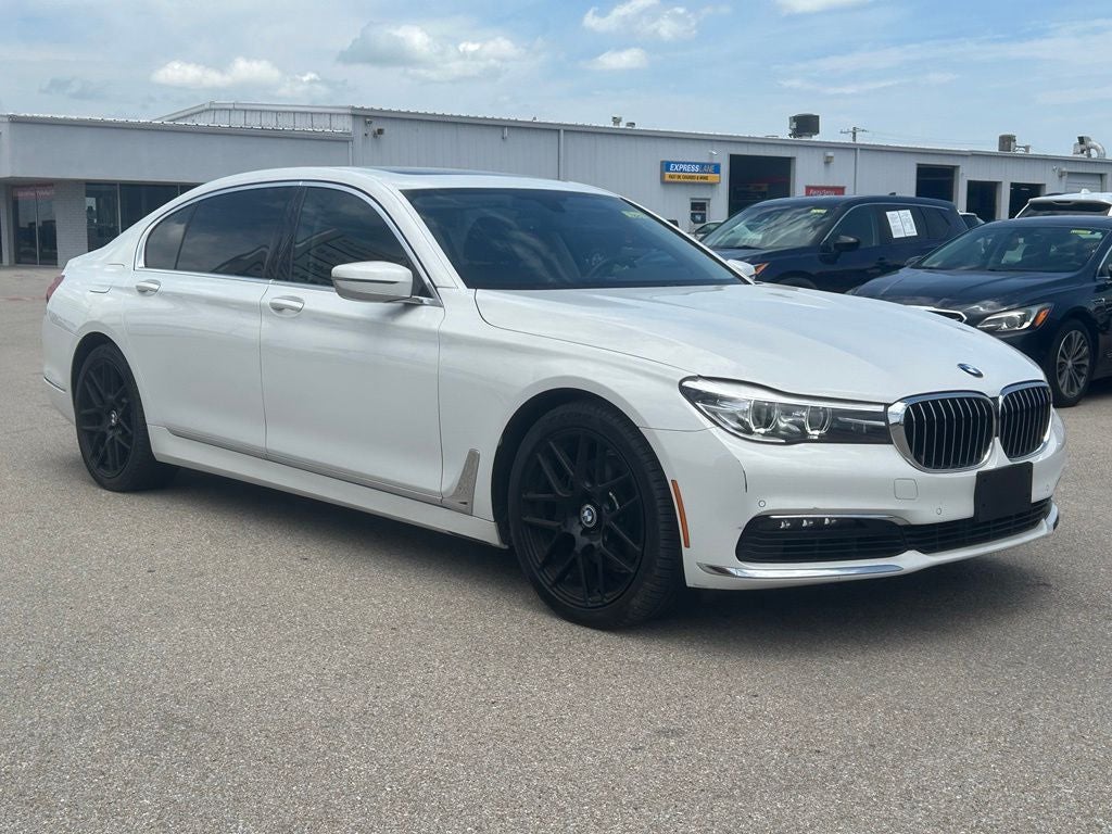 2018 BMW 740i 740i